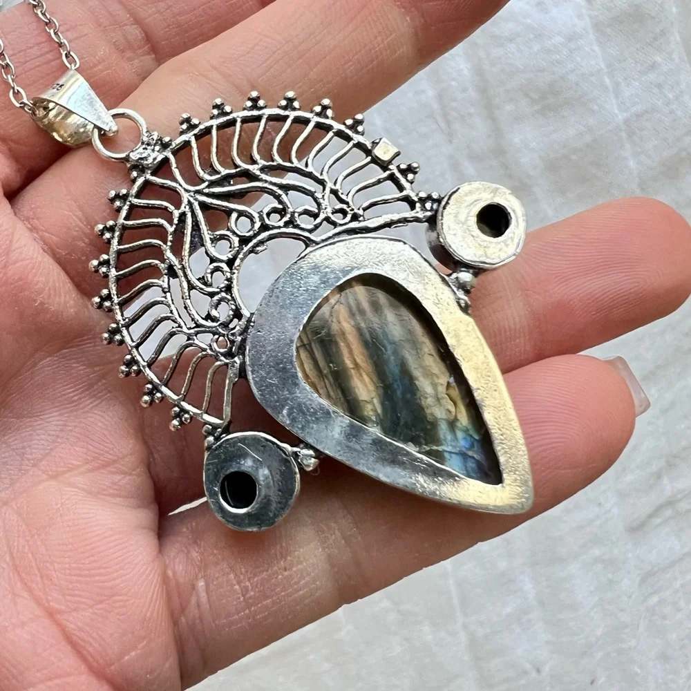925 SUNSET FLASH Labradorite + Onyx Necklace Pendant - Picture 5 of 6